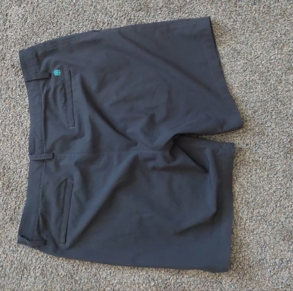 Tori Richard Short Gray Tradewind Technology Performance Stretch 36 - Picture 6 of 6